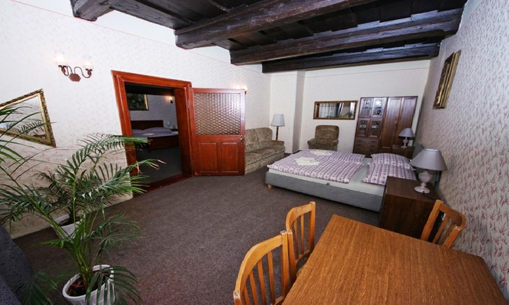 Mini Hotel Abraka & Apartments Чеський Крумлов Екстер'єр фото
